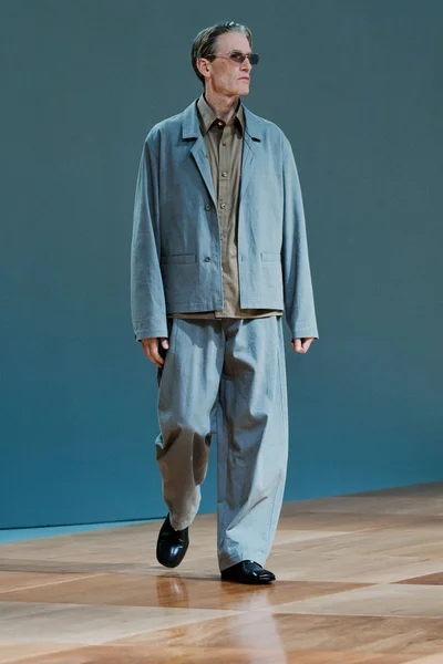 Look 41